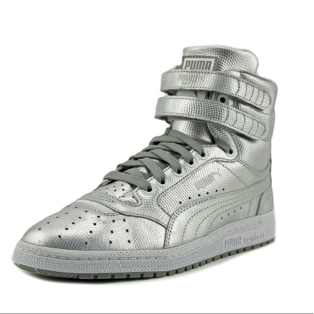 BOYS PUMA Hi top silver basket ball sneakers